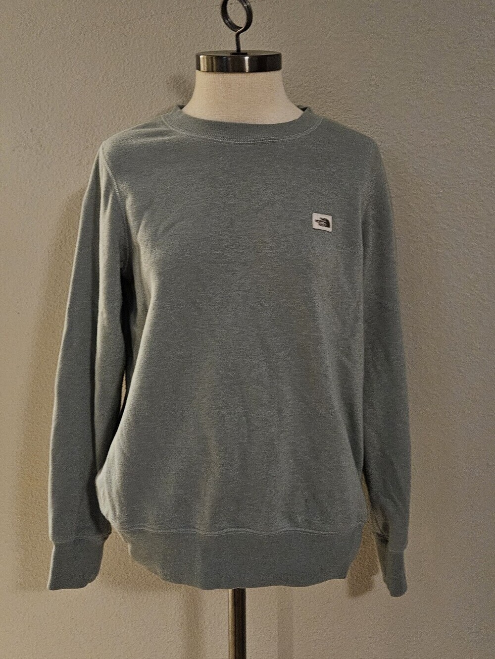 The North Face Women's Sage Green Crewneck Sweatshirt